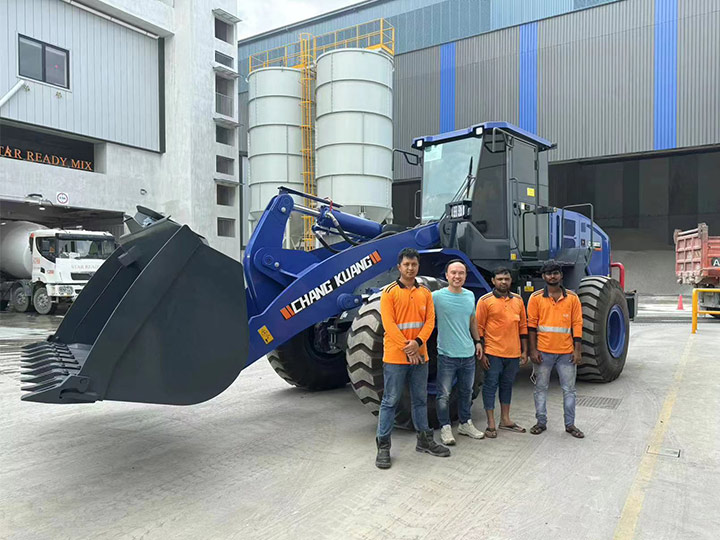 海外装载机交付